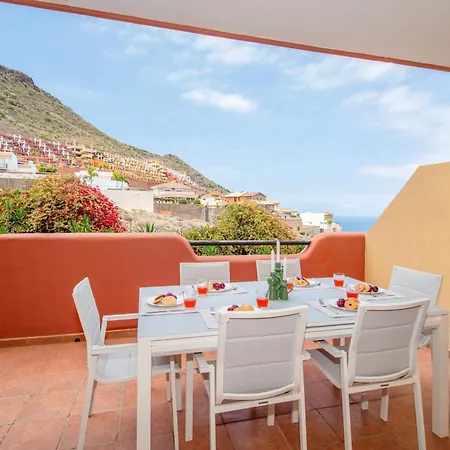 Angel Wings Ocean View Apartment